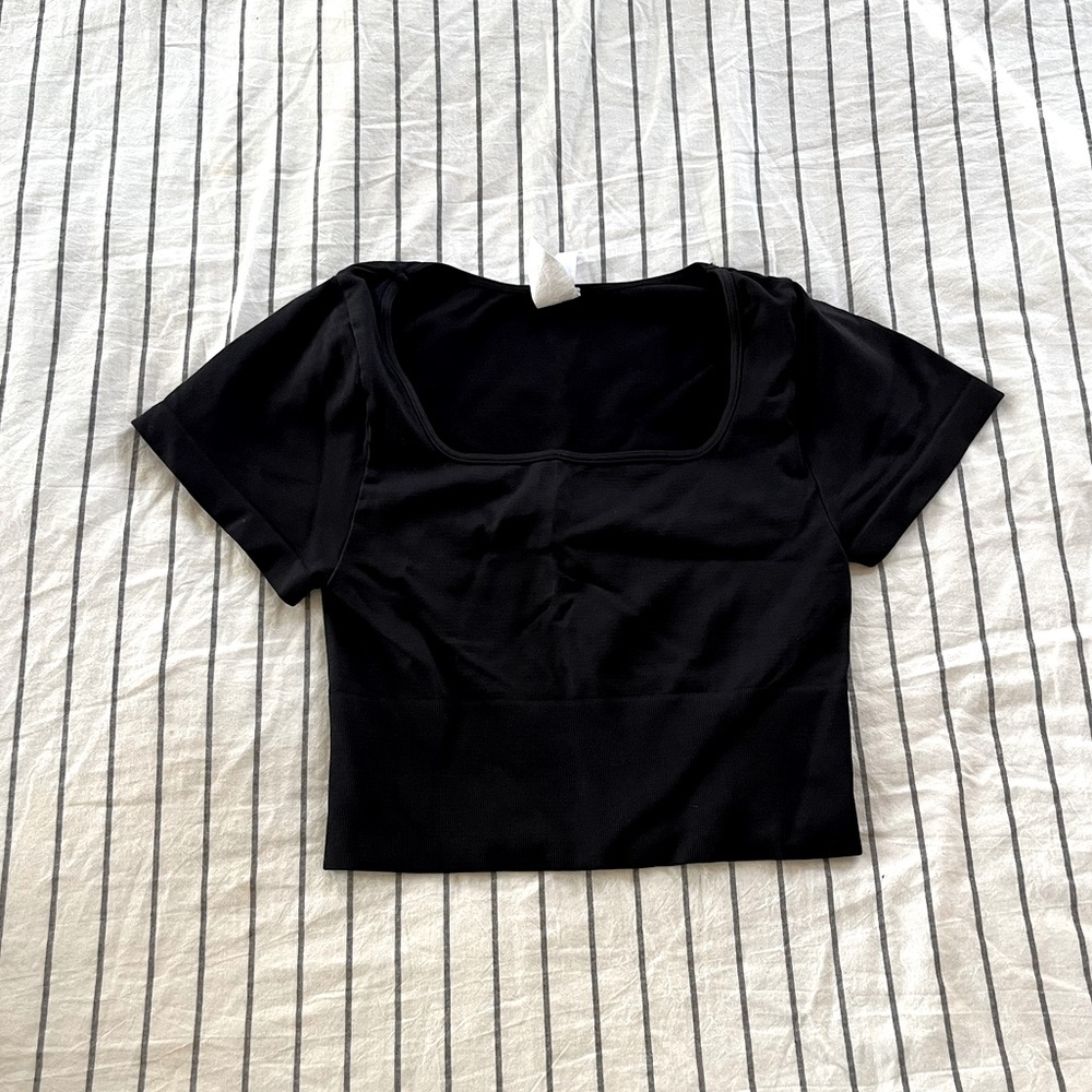 Black Square-neck Crop T Shirt